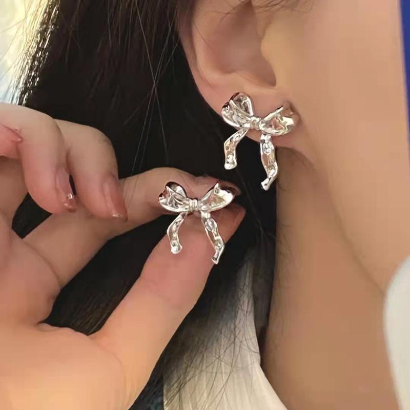 Fashionable Versatile Bow Earrings