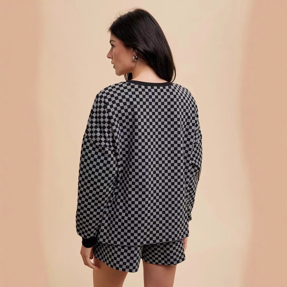 Simple Pattern Round Neck Top Drawstring Shorts Suit