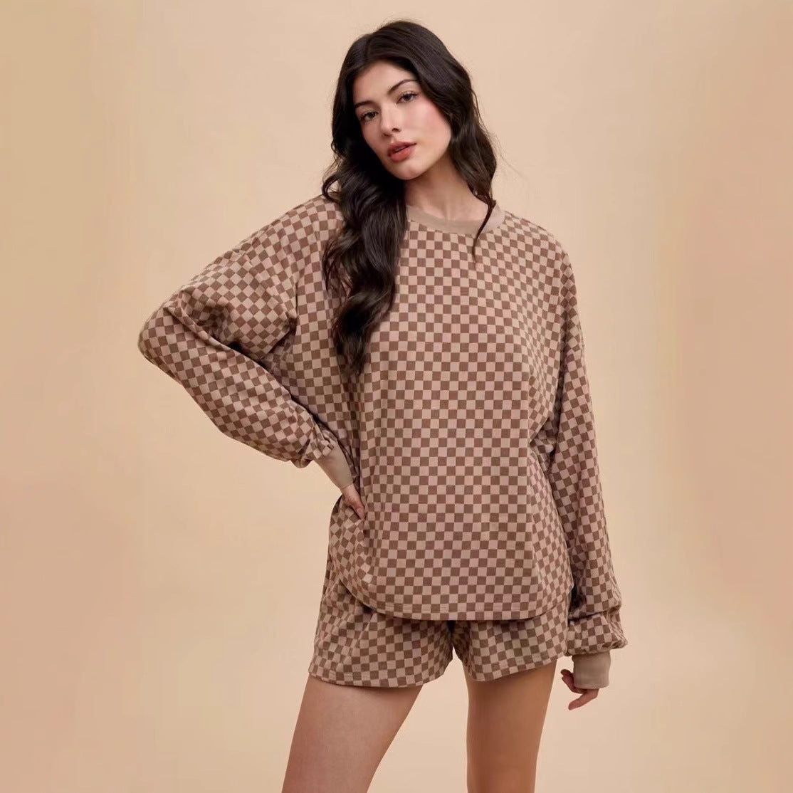 Simple Pattern Round Neck Top Drawstring Shorts Suit