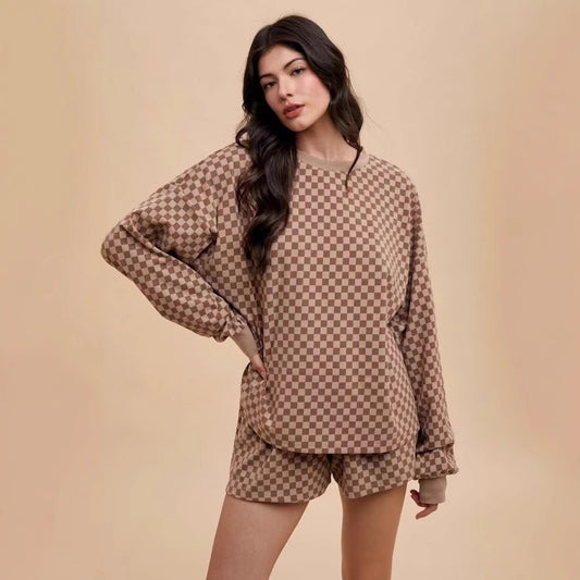 Simple Pattern Round Neck Top Drawstring Shorts Suit