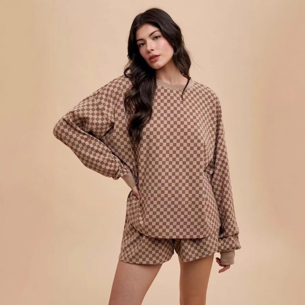 Simple Pattern Round Neck Top Drawstring Shorts Suit